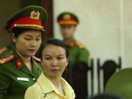 Diễn biến bất ngờ tại phiên xử mẹ nữ sinh giao gà ở Điện Biên