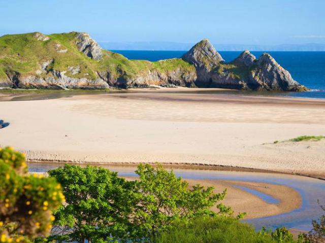 9 bãi biển đẹp nhất Vương quốc Anh khiến khách du lịch chỉ muốn ở đây mãi mãi