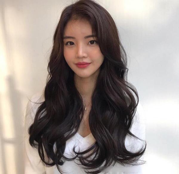 6 kiểu tóc giúp nàng “ăn gian” khuôn mặt hoàn hảo - 1