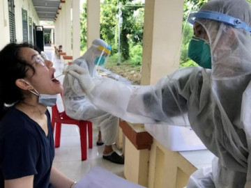 Người phụ nữ F1 ở Đống Đa tự đi xét nghiệm ra dương tính, Hà Nội 17/8 có 60 ca - Vimarsana News