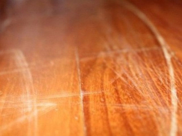 Ở nhà lâu ngày, hãy tranh thủ làm bóng sàn gỗ bằng cách cực hay với loại quả rẻ tiền