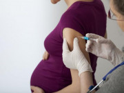 Tầm quan trọng của việc tiêm vắc xin trước và trong khi mang thai