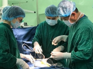 Phó giám đốc BV Nhi cảnh báo, nhiều trẻ đau bụng, nguy kịch vì không đến viện do sợ COVID-19 - Vimarsana News