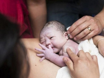 9X có bầu được mẹ chồng cưng như trứng, nhìn con ra đời mà lòng quặn thắt - Vimarsana News