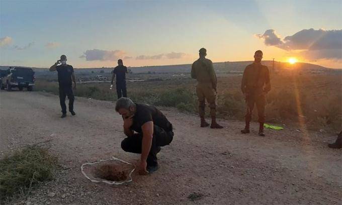 6 tù nhân đào đường hầm xuyên bê tông để thoát khỏi nhà tù nghiêm ngặt nhất Israel - 3