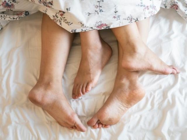 Cưới vợ 5 năm vẫn không quan hệ được bình thường vì bí mật tình dục trong quá khứ