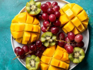 Sức khỏe - Loại quả giàu vitamin C hơn cam, giúp da đẹp, ngừa ung thư nhưng ăn không đúng có thể làm hỏng thận