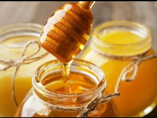 Mật ong có nên uống hàng ngày để bồi bổ, thải độc? 2 cách dễ dàng vạch mặt mật ong giả