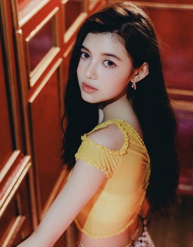 Nữ idol gốc Việt đẹp như nữ thần, phong cách thời trang đúng chuẩn ngôi sao - 7