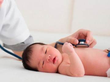Trẻ sơ sinh bị cúm A phải làm sao?