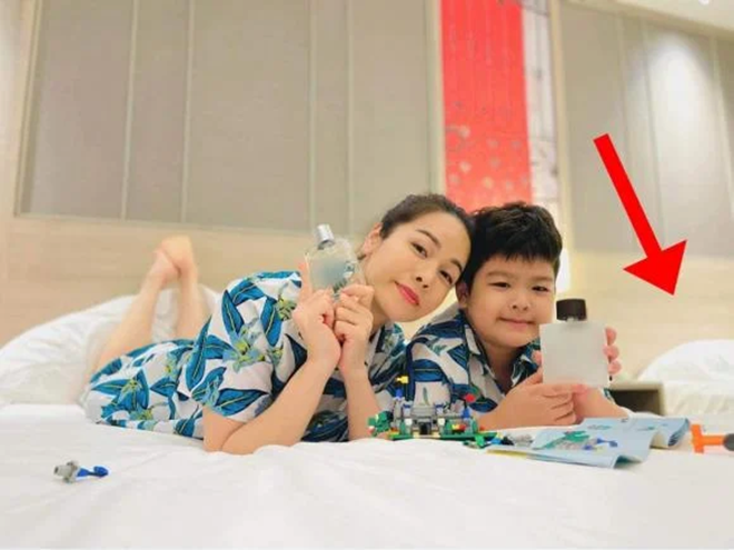 Sao Việt 24h: Nhật Kim Anh khoe ảnh hạnh phúc bên con trai, bị soi ngủ ...