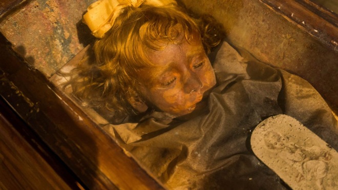 Sự thật về xác ướp bé gái đẹp nhất thế giới, trăm năm vẫn nguyên ...