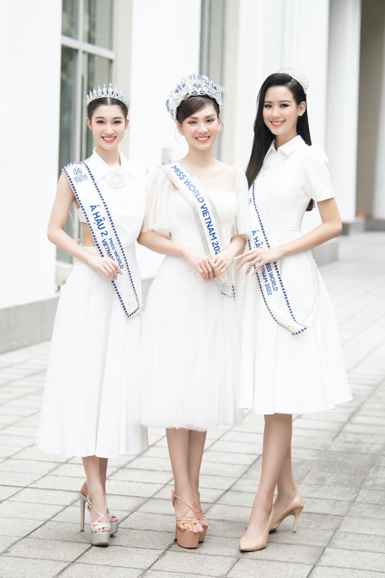Chuyện váy áo của Top 3 Miss World Vietnam 2022 sau đăng quang: lộng lẫy, chỉn chu, đồng điệu - 4