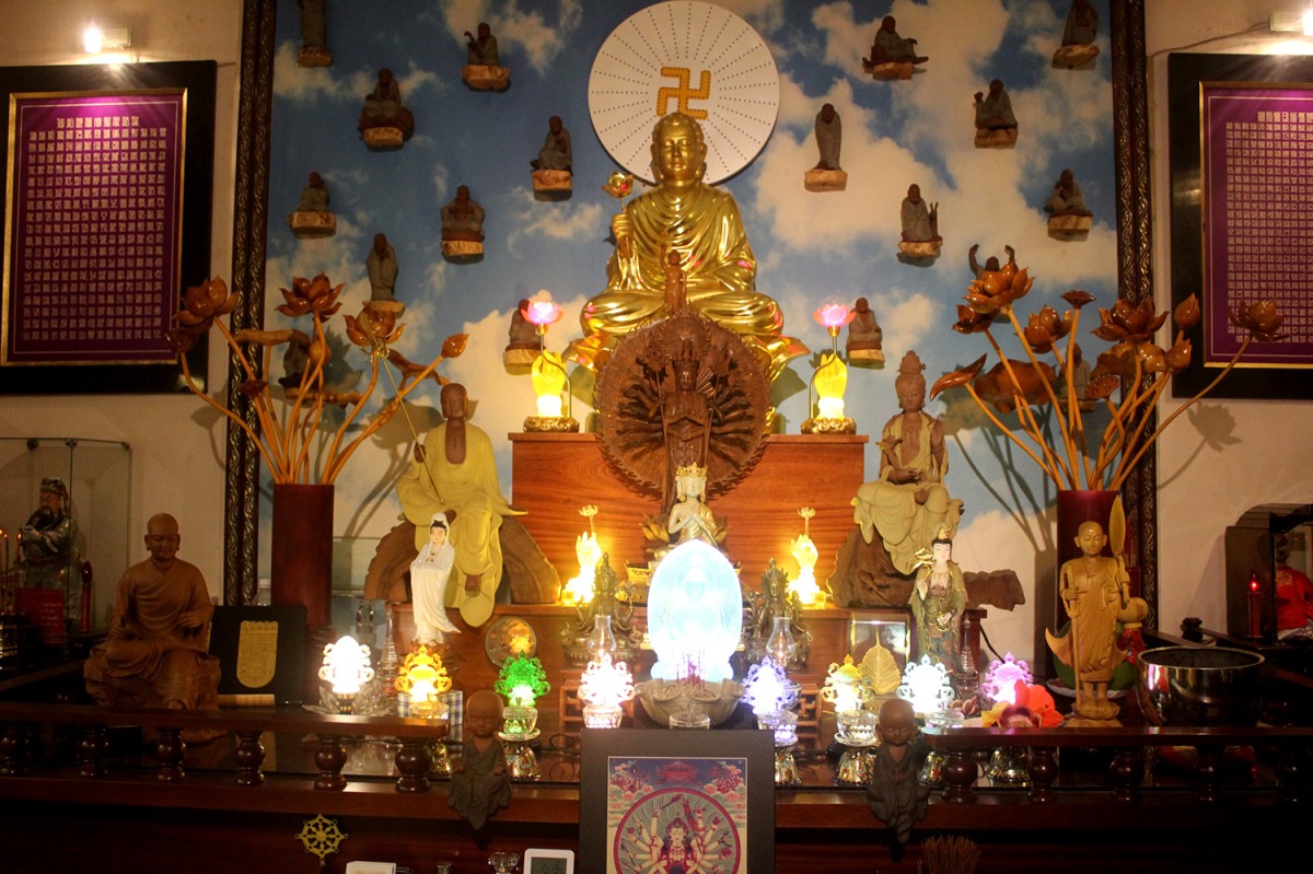Bức tượng trong ngôi nhà hơn 50 năm tuổi trưng bày hàng trăm tượng Phật của NSND Kim Cương có gì đặc biệt? - 11