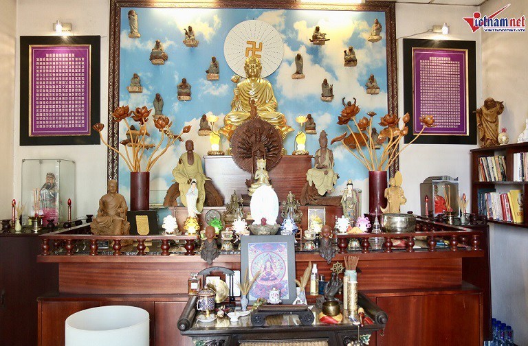Bức tượng trong ngôi nhà hơn 50 năm tuổi trưng bày hàng trăm tượng Phật của NSND Kim Cương có gì đặc biệt? - 20