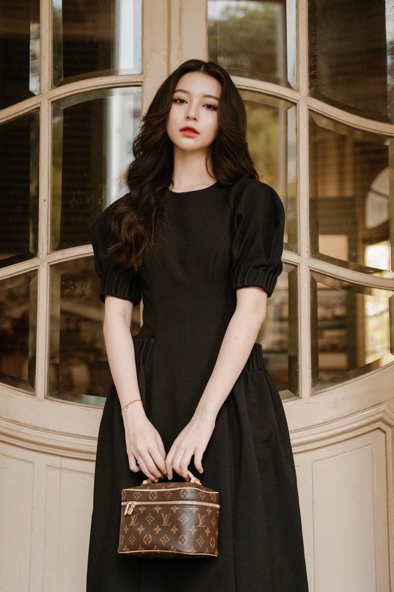 Hotgirl từng biếu mẹ gần 100 triệu dịp Trung thu hóa ra là gái xinh nức tiếng Sài Gòn, kiếm tiền từ rất sớm - 7