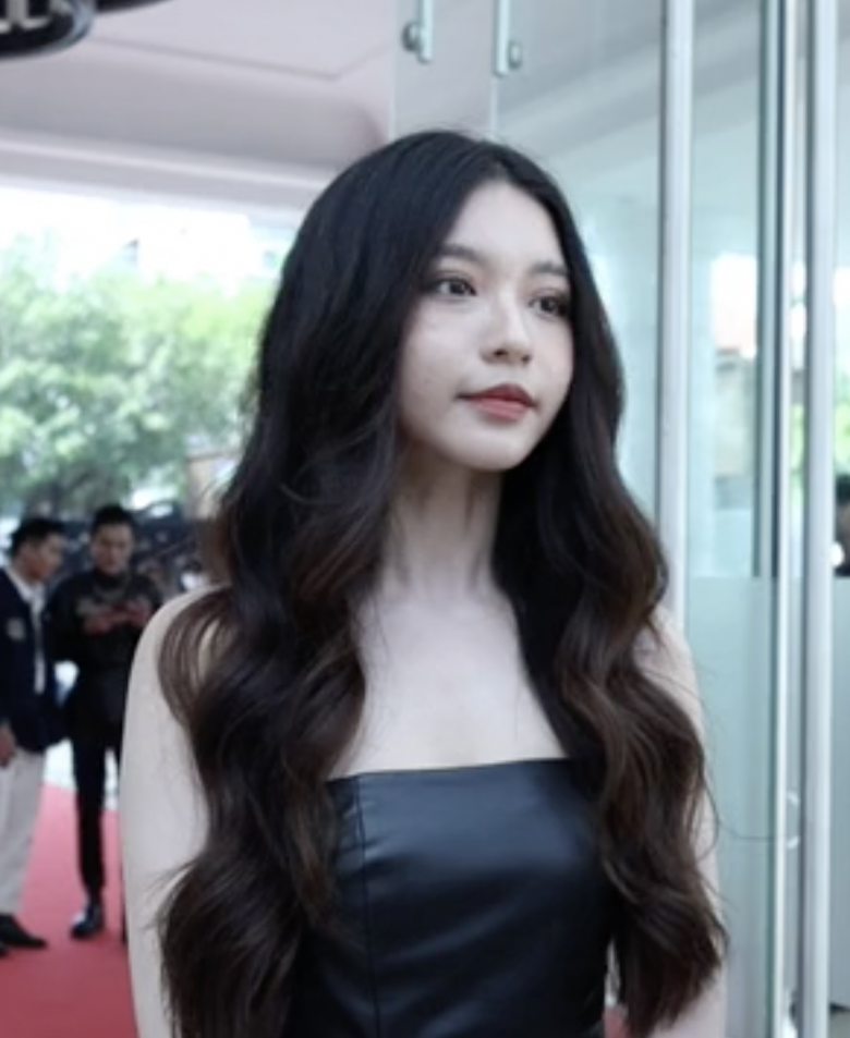 Hotgirl từng biếu mẹ gần 100 triệu dịp Trung thu hóa ra là gái xinh nức tiếng Sài Gòn, kiếm tiền từ rất sớm - 6