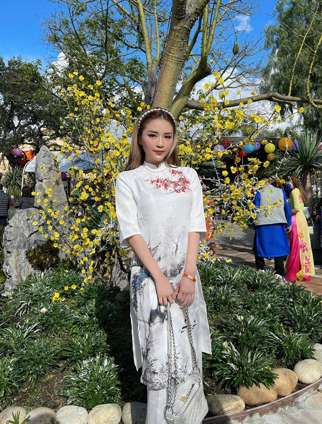 Cô gái gặp nhiều phiền toái vì cái tên chẳng giống ai, nhan sắc hiện tại khiến bao người ngất ngây - 1