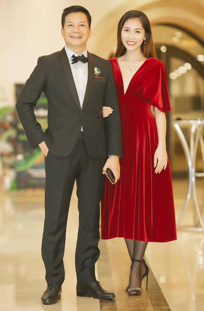 Đại gia lần đầu gặp gỡ vợ mỹ nhân Việt tại những nơi “định mệnh”: Có người không ấn tượng với nàng mẫu vì ăn mặc xuề xòa - 7