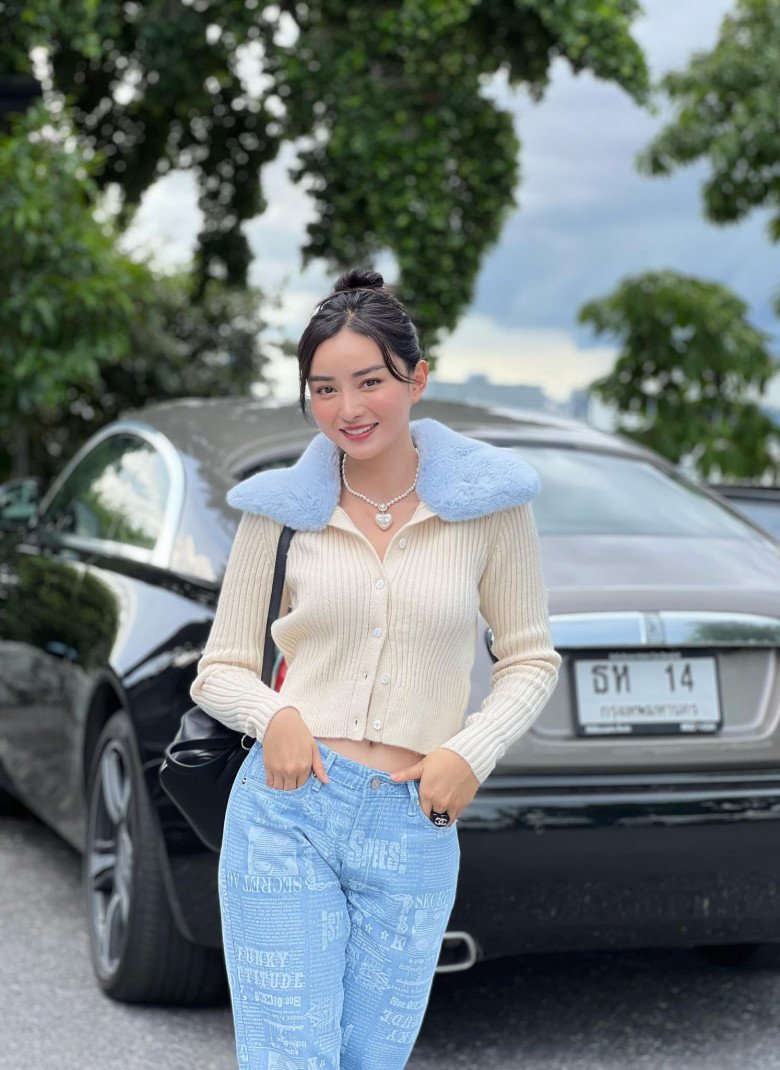 Đại gia lần đầu gặp gỡ vợ mỹ nhân Việt tại những nơi “định mệnh”: Có người không ấn tượng với nàng mẫu vì ăn mặc xuề xòa - 4