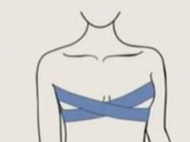 5 cách dùng băng dính thời trang cho bộ đồ sành mốt