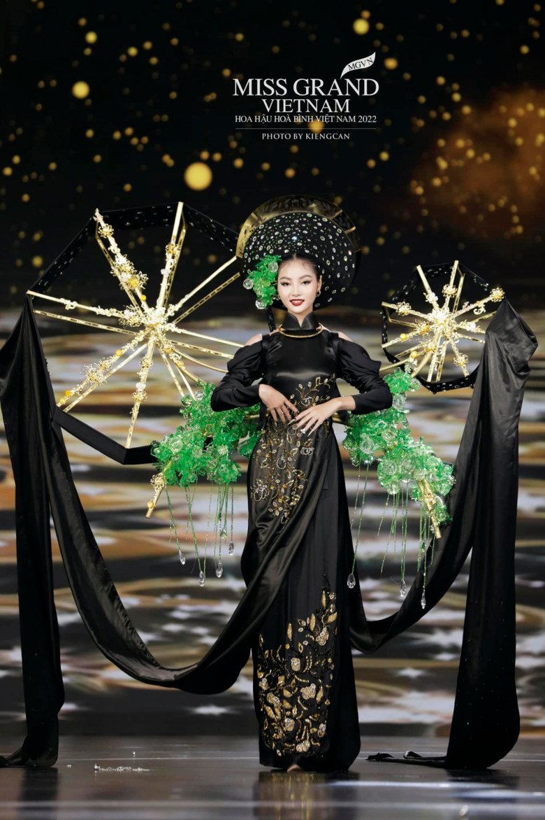 amp;#34;Nổi da gàamp;#34; với trang phục dân tộc tại Miss Grand Vietnam 2022, fan Thái cũng phải ngẩn ngơ - 3
