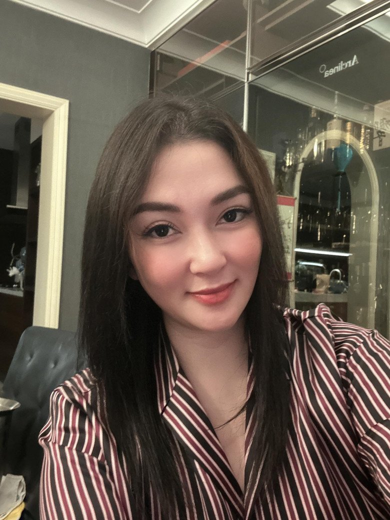 Sao Việt 24h: Hoa hậu Nguyễn Thị Huyền có con gái 16 tuổi cao vượt trội, nhan sắc không kém người mẹ vang danh - 4
