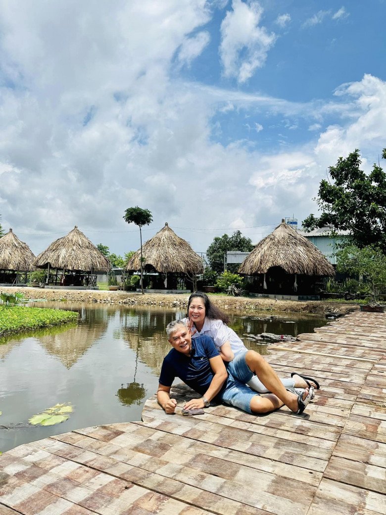 Hồng Vân khoe ảnh lê lết dưới đất tạo dáng chồng tài tử, hành động của Lê Tuấn Anh được nhiều lời khen - 4