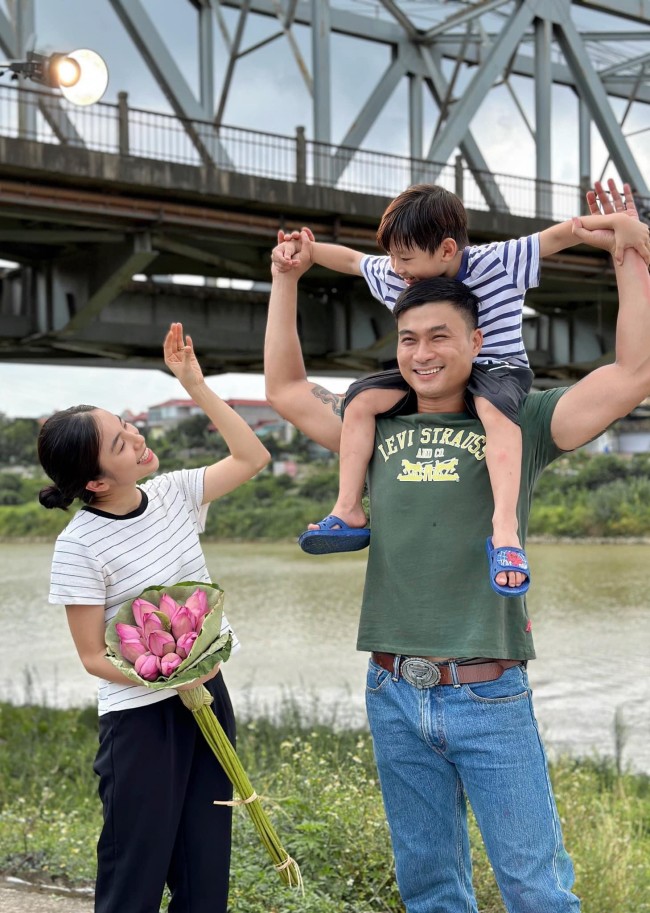 Sao nhí nhút nhát của Làng Trong Phố: Đẹp như soái ca Hàn Quốc, cực kỳ khéo miệng và đa tài - 1