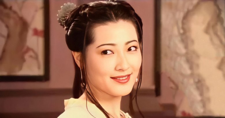 ファン・キム・リエンはスクリーン上で最も大胆：50歳未満は写真を公開すると発熱する 