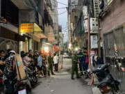 Xảy ra cháy trên tầng 7 chung cư mini tại Hà Nội, cơ quan chức năng khuyến cáo người dân không ra vào