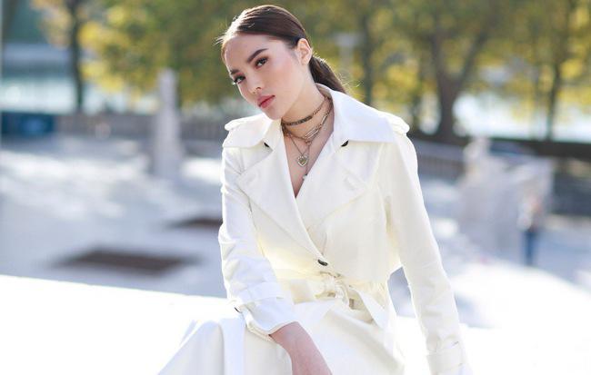 tung bi che "mat ran" vi tham my nhung hien gio hoa hau ky duyen lai dep the nay - 14