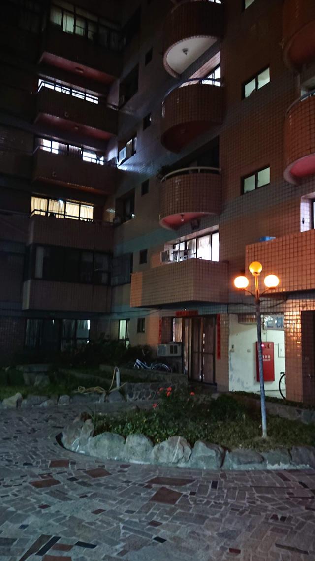 con dau troi chat me chong ngoai hanh lang, ly do that su khien ai cung bat ngo - 5