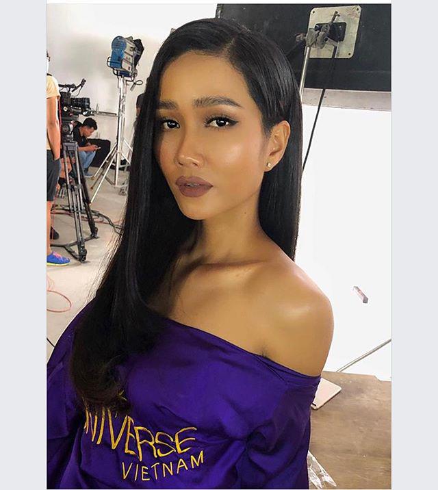 h'hen nie hoi y nguoi ham mo ve "toc tai" truoc them miss universe va day la cai ket! - 2