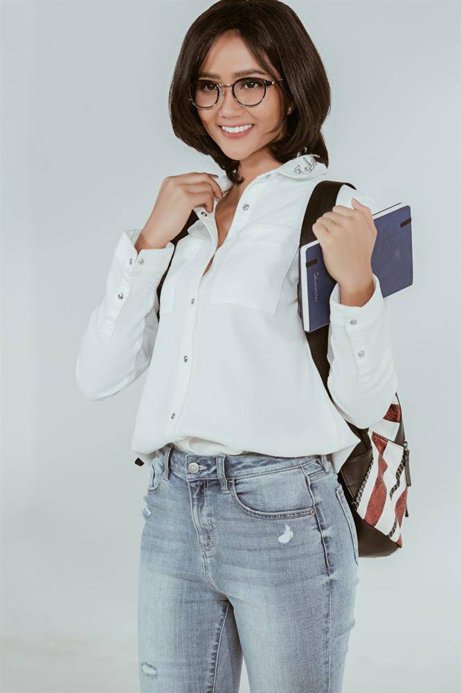 h'hen nie hoi y nguoi ham mo ve "toc tai" truoc them miss universe va day la cai ket! - 5