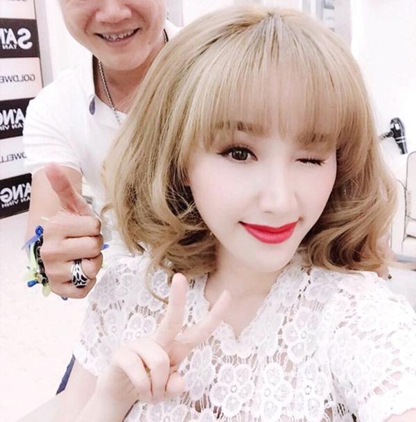 hom qua khan gia phan doi toc den dai, hom nay h'hen nie doi thanh toc dai mau... bach kim? - 10