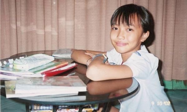 khoe anh mat moc, nu dien vien dieu nhi khien moi nguoi sung sot - 4