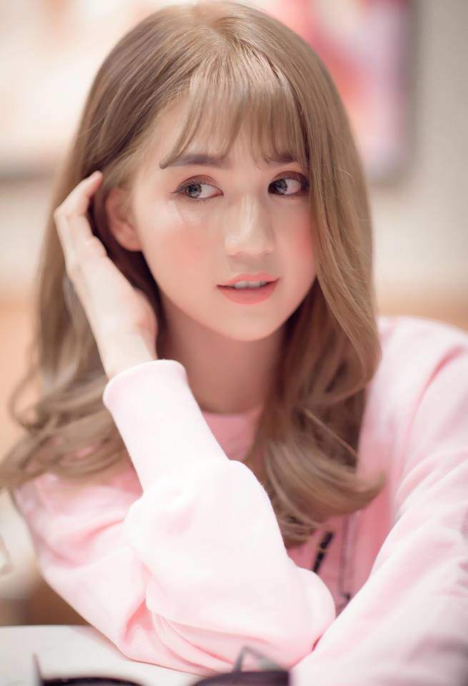 chang can phau thuat cam vline, nhung sao nu mat tron nay van dep xuat sac - 12