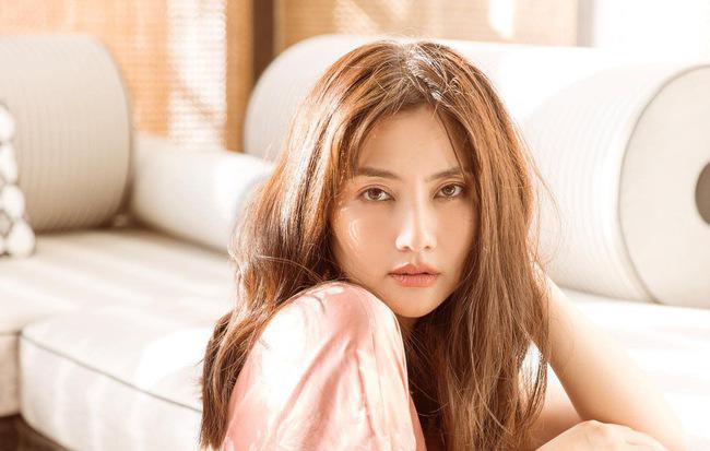 chang can phau thuat cam vline, nhung sao nu mat tron nay van dep xuat sac - 1