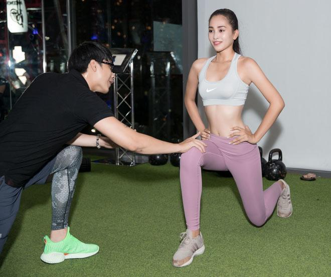 hoa hau tieu vy khoe so do hinh the dep nhu bup be khi tap gym - 5