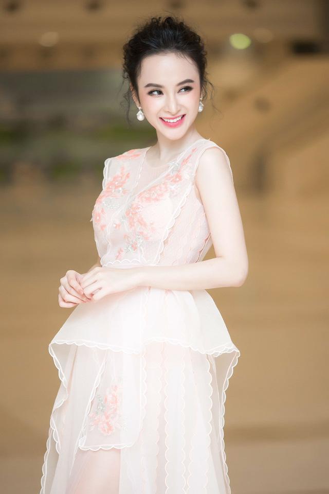 lam dung tam trang, angela phuong trinh ngay cang gay "hot hoang" voi ve ngoai bach tang? - 8