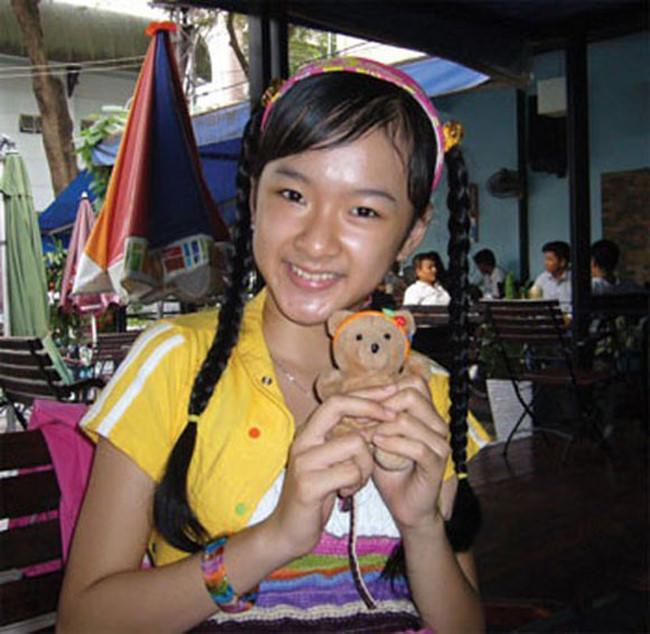 lam dung tam trang, angela phuong trinh ngay cang gay "hot hoang" voi ve ngoai bach tang? - 4