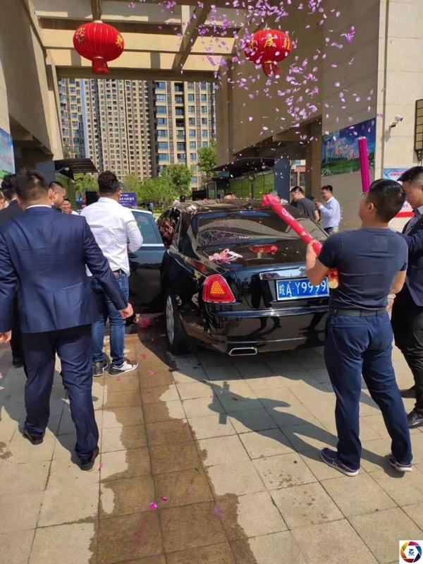 co dau chu re nhan 1.700 ty dong hoi mon tu bo me vo khien dan mang choang vang - 3