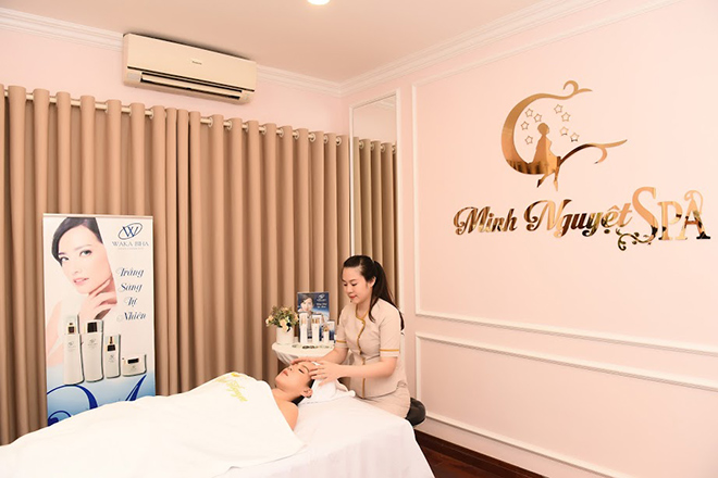 manh truong dem ba xa den trai nghiem my pham cao cap nhat ban waka biha - 4