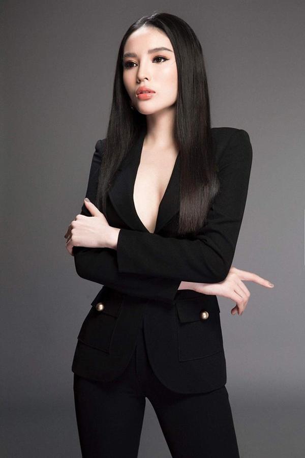 neu khong biet tuoi that, ai cung nghi nhung my nhan nay phai... tren 30 - 14