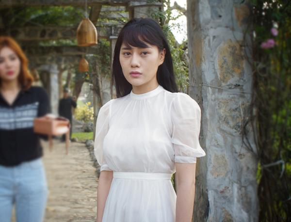 nhung sao nu ngoai doi xinh dep, cu len phim la bi dim the tham - 5