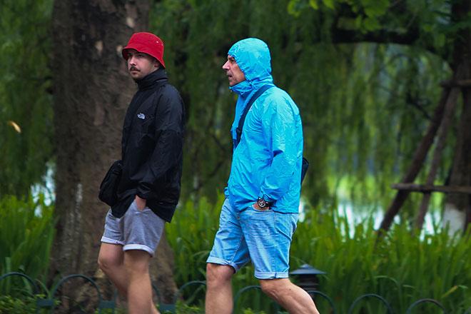 chum anh: ha noi "dep la" trong ngay gio lanh dau mua tran ve - 2