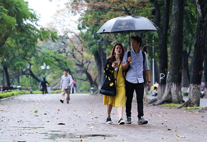 chum anh: ha noi "dep la" trong ngay gio lanh dau mua tran ve - 5