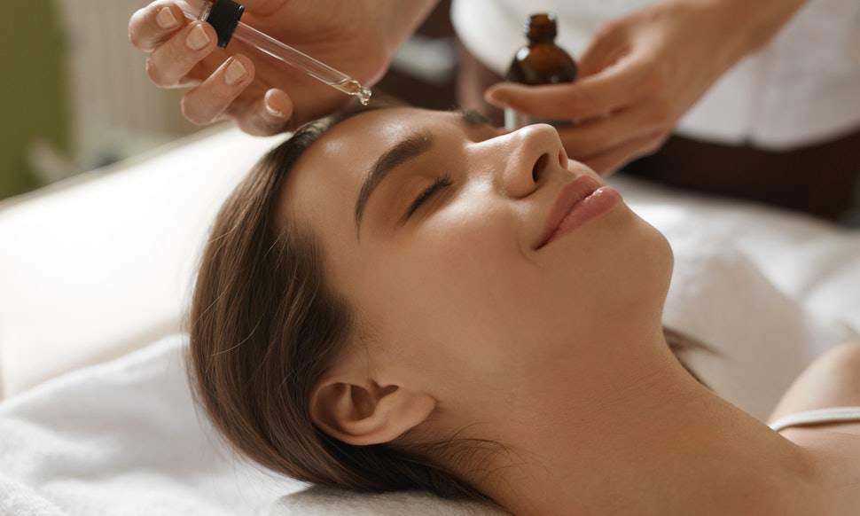 dung bo lo 5 loai serum giup da cang bong trong chu trinh cham soc da mua dong cua ban - 1