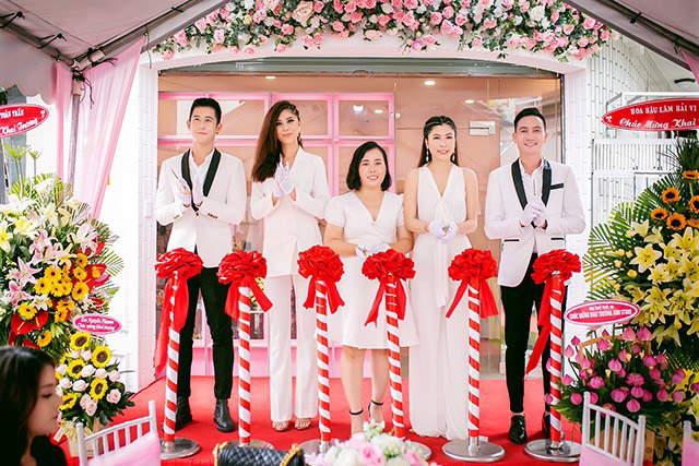 dan nghe si noi tieng tham du khai truong jumi korea - 1